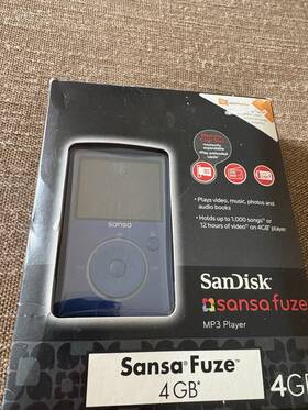 Sandisk Sdmx14r-004gb-004g Sansa Fuze Blue 4gb Digital Media Player Mp3 Fm Radio