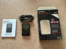 Sdmx14r-008gk-a57 Sandisk Sansa Fuze Black 8 Gb Digital Media Player