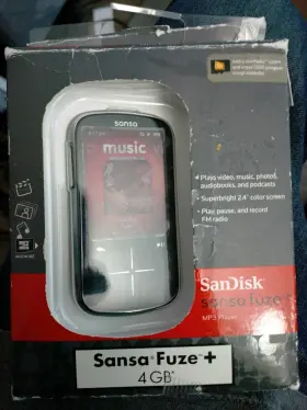 Sdmx20r-004gk-a57 Sandisk Sansa Fuze Black 4 Gb Digital Media Player