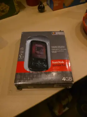 Sdmx20r-4096k-a57 Sandisk Sansa Fuze 4gb Black Mp3 Player Media Sd