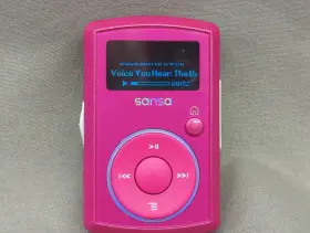 Sdmx22-004g-a57k Sandisk Mp3 Player Sansa Clip Zip 4gb Fm Radio Audiobooks