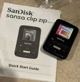 Sdmx22-004g-ab57k Sandisk Sansa Clip Zip 4gb Digital Media Music Mp3 Player Black