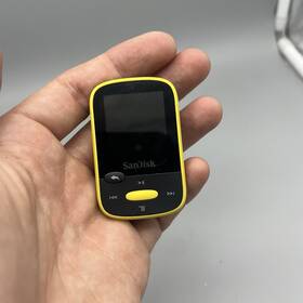Sandisk Sdmx24-008g-g46y Clip Sport 8 Gb Mp3 Player - Yellow