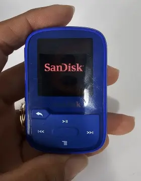 Sdmx28016gg46b Sandisk Clip Sport Plus 16gb Flash Mp3 Player - Blue