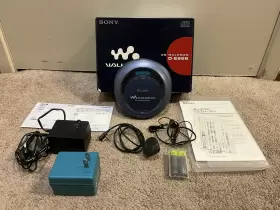 D-e666 Sony Cd Walkman G-protection Bundle Made In Japan Tested