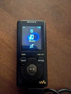 Nw-e052 Sony Ne-e052 E Series Walkman Digital Audio Player 2gb