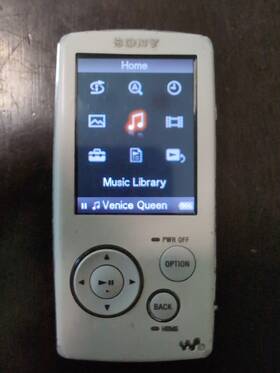 Sony Nw-a805 Walkman 2gb Mp3 Digital Player White Uses Sonic Stage To Add Mp3s