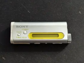 Nw-e2 Sony Rare Walkman Mp3 Player Loaded With Songs 1st Generation