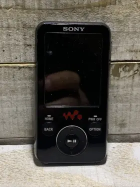 Nwz-e438f Sony Nwx-e438f Walkman Retro 4gb Mp3 Player Fm Radio - Unit Only Black
