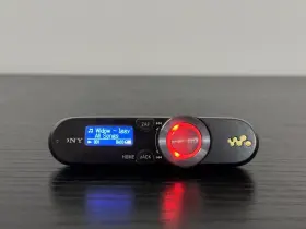 Nwz-b152f Sony - 2gb Mp3 And Wma Audio- Radio Voice Recorder Black