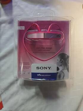 Sony Nwz-w202/pcm Walkman Nwz-w202/pmc Pink 2 Gb Digital Music Player New