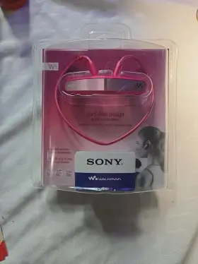 Nwz-w202 Sony Nwz-w202/pcm Walkman Nwz-w202/pmc Pink 2 Gb Digital Music Player New