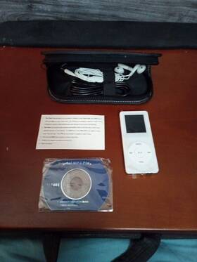 Super King Mp401 Digital Mp4 Player White Stainless Steel Finish