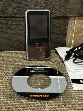 Smpk4068 Sylvania 4gb Video Mp3 Player Model Silver