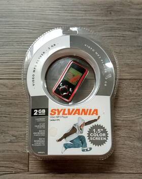 Sylvania Smpk8854b 2 Gb Video Mp3 Player 1.5 Inch Touch Screen Voice Recorder New Sealed