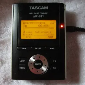 Mp-bt1 Tascam Portable Mp3 Bass Trainer Black