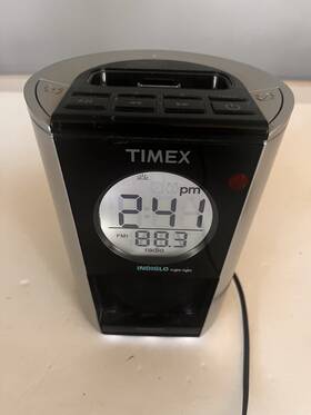 Timex Ti700s Alarm Clock Radio For Ipod Model Indiglo