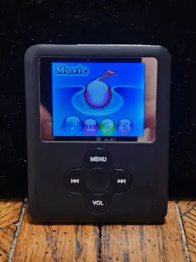 Vl-877 Visual Land 8 Gb Mp3 Player- Black