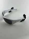 Oakley Split Thump MP3 Polished White Warm Grey 1GB Gator Bowl Music Player Rare Pre-owned. Price: $199.99.