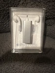 Apple Ipod Shuffle A1271 4GB Silver MB867LL/B New. Price: $150.00.