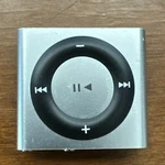 Apple Ipod 2GB 4TH Gen Silver Don Know If It Works Used. Price: $35.00.