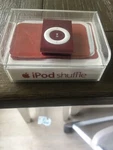 Apple Ipod Shuffle 2ND Gen Special Edition Product Red 1GB A1204 New *original*. Price: $75.00.