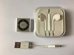 Apple Ipod Shuffle Gloss Silver (2 Gb) Used. Price: $49.00.