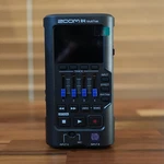 Zoom R4 Multitrak Sd 32BIT 4TRACK Recorder And Usb Audio Interface New. Price: $199.00.