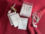 Apple Ipod Shuffle 3RD Generation 2GB A1271 / Green Used. Price: $40.00.