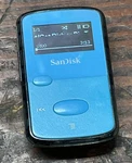 Sandisk 8GB Clip Jam MP3 Player Light Blue Parts Repair Powers On No Charge For. Price: $19.95.