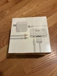 Apple Stereo Connectivity Kit For Ipod - White (M9339LL/C) New, Sealed G. Price: $97.97.