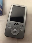 Sony Walkman NWZ-E435F 2GB Silver Fm Tuner 2" Screen Digital Media Player New Open. Price: $89.99.